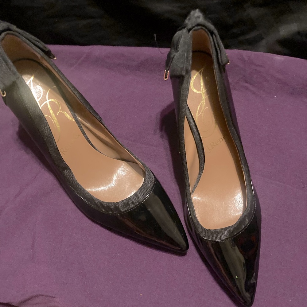 J.Reneé Heel